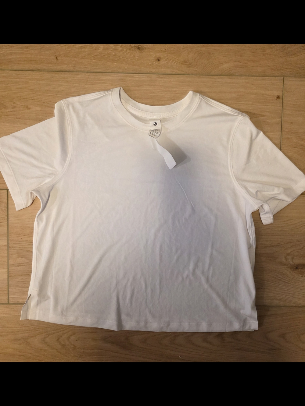 NEW lululemon White Short Sleeve Crew Tee